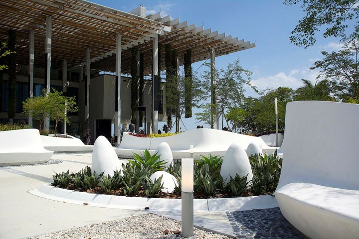 鑄造石欄桿,橋梁裝飾掛板,晶鑄石,鑄造石,精鑄石,GRC,GRC,UHPC,阿爾博樹池坐凳