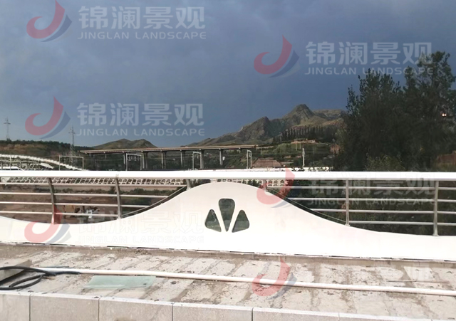 鑄造石欄桿,鑄造石掛板,晶鑄石掛板,晶鑄石欄桿,鑄造石樹池坐凳,泰科石樹池,晶鑄石,精鑄石,泰科石,鑄造石橋梁裝飾