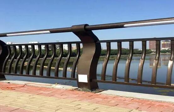 橋梁欄桿到底是為了美觀還是為了防護 橋梁欄桿到底是為了美觀還是為了防護