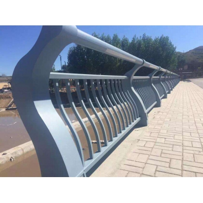 橋護欄桿的設(shè)計應(yīng)注意這兩點