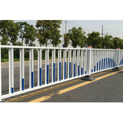 市政護欄如何面對風吹日曬